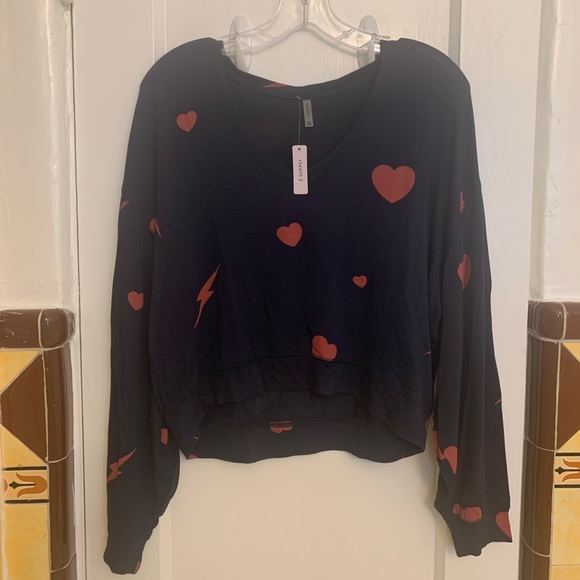 Z Supply heart & bolt sweater NWT - Picture 2 of 6